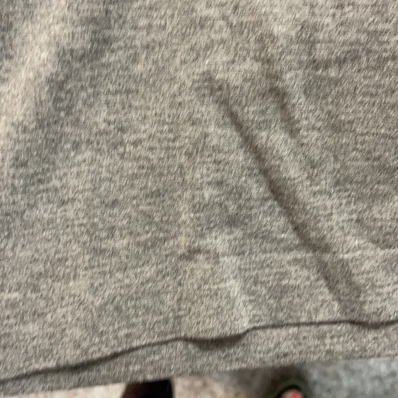 NWT Fabletics long-sleeved high neck grey shirt. Large - Picture 4 of 4